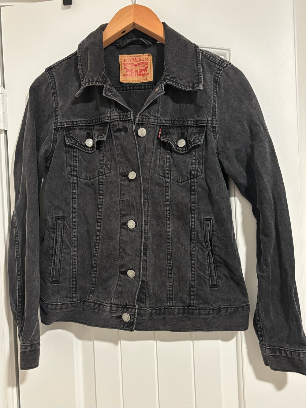 Levi’s Black Jean Jacket Small